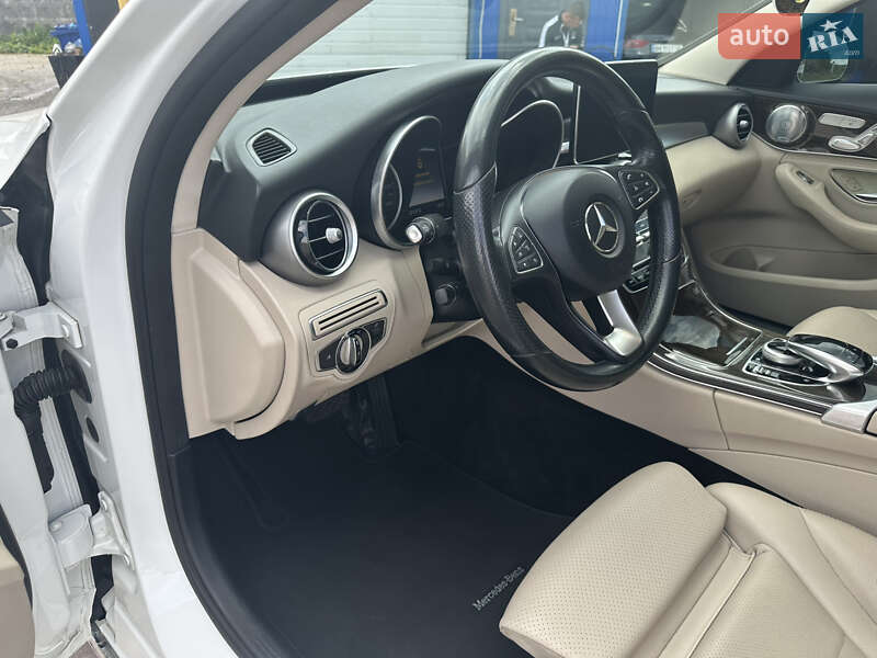 Седан Mercedes-Benz C-Class 2015 в Киеве