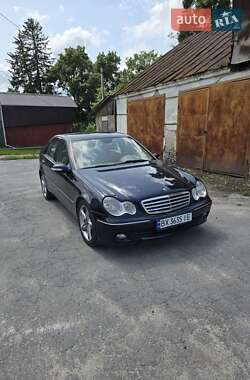 Седан Mercedes-Benz C-Class 2004 в 