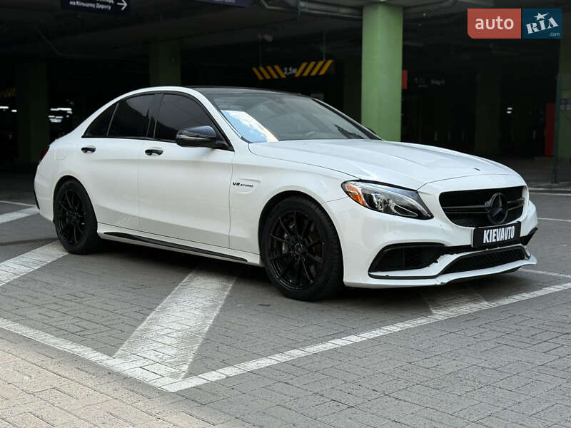 Седан Mercedes-Benz C-Class 2017 в Киеве