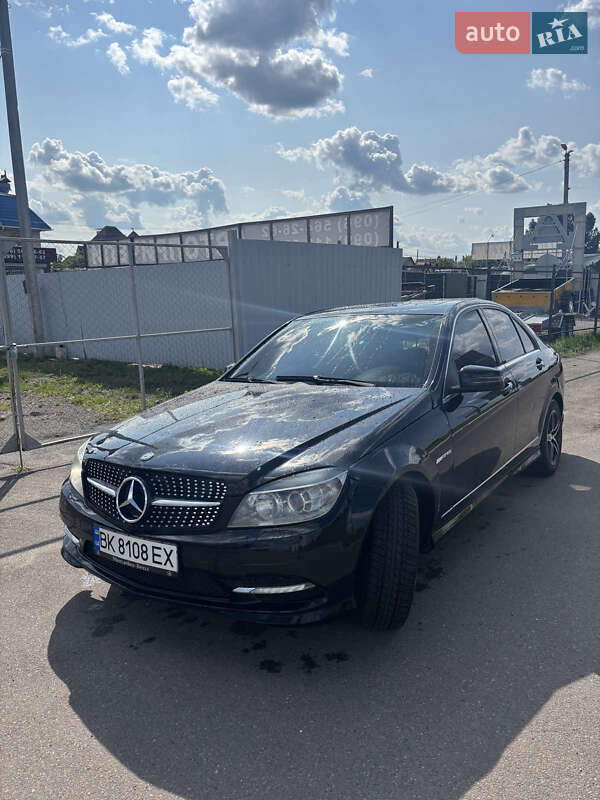 Mercedes-Benz C-Class 2010