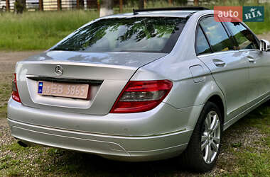Седан Mercedes-Benz C-Class 2010 в 