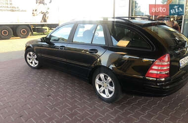 Универсал Mercedes-Benz C-Class 2005 в Киверцах