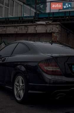 Купе Mercedes-Benz C-Class 2014 в 