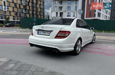 Седан Mercedes-Benz C-Class 2010 в 