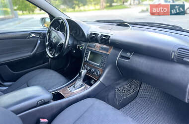 Универсал Mercedes-Benz C-Class 2004 в 