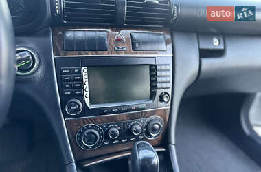 Универсал Mercedes-Benz C-Class 2004 в 