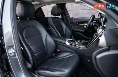 Седан Mercedes-Benz C-Class 2017 в 