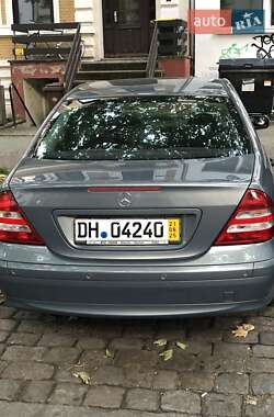 Седан Mercedes-Benz C-Class 2004 в 