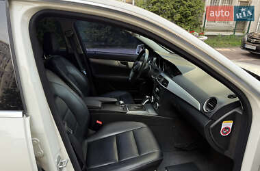Седан Mercedes-Benz C-Class 2011 в 