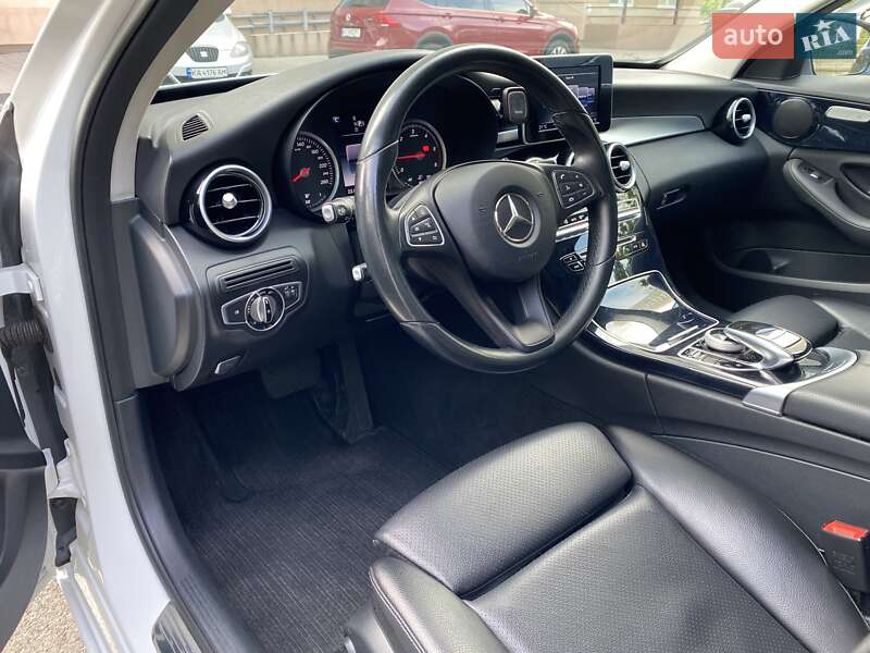 Седан Mercedes-Benz C-Class 2015 в Киеве