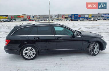 Універсал Mercedes-Benz C-Class 2012 в 