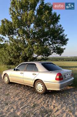 Седан Mercedes-Benz C-Class 1995 в 
