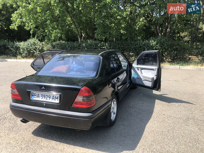 Седан Mercedes-Benz C-Class 1996 в Одессе