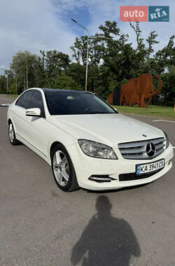 Седан Mercedes-Benz C-Class 2011 в 