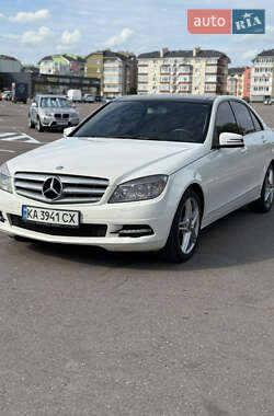 Седан Mercedes-Benz C-Class 2011 в 