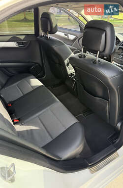 Седан Mercedes-Benz C-Class 2011 в 