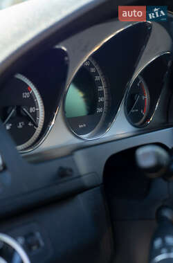 Седан Mercedes-Benz C-Class 2010 в 