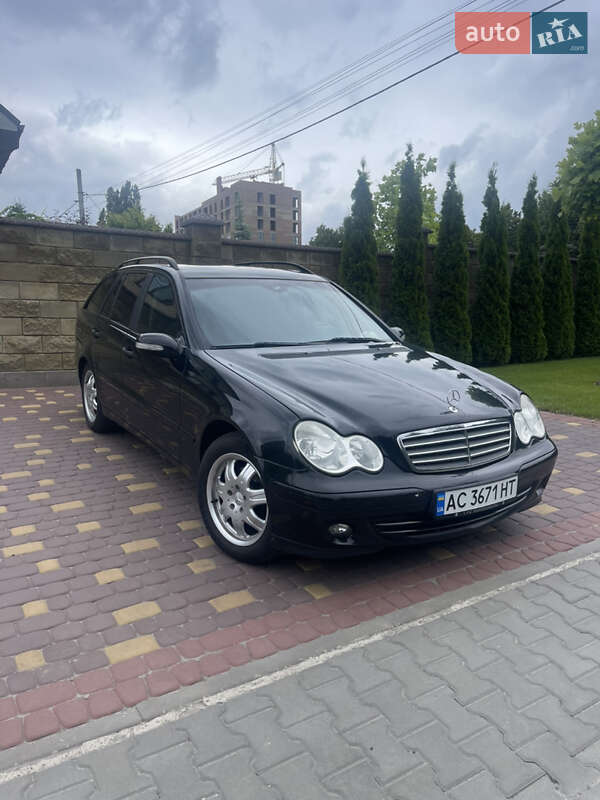 Универсал Mercedes-Benz C-Class 2006 в 