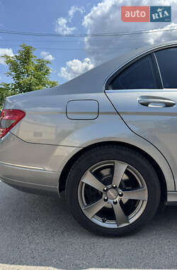 Седан Mercedes-Benz C-Class 2007 в 