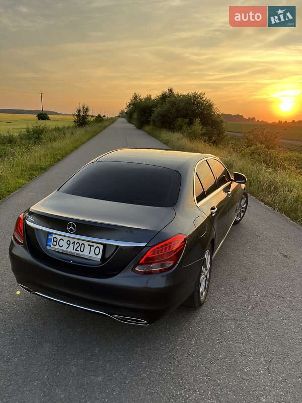 Седан Mercedes-Benz C-Class 2015 в Львове