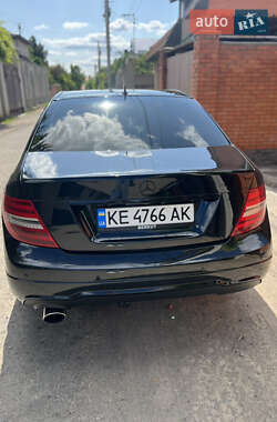 Седан Mercedes-Benz C-Class 2009 в 