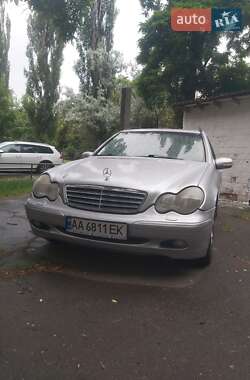 Универсал Mercedes-Benz C-Class 2001 в 