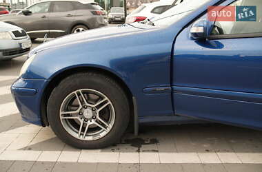 Седан Mercedes-Benz C-Class 2003 в 