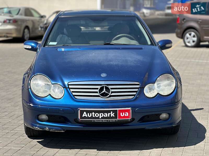Купе Mercedes-Benz C-Class 2002 в Одессе
