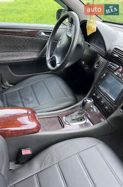 Универсал Mercedes-Benz C-Class 2003 в 