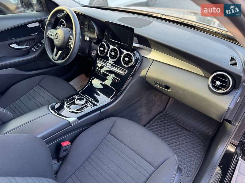 Седан Mercedes-Benz C-Class 2018 в Киеве