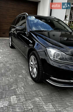 Универсал Mercedes-Benz C-Class 2011 в 