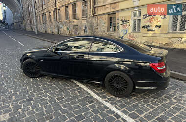Седан Mercedes-Benz C-Class 2012 в 