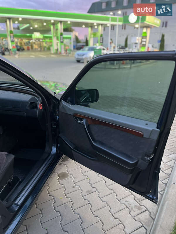 Седан Mercedes-Benz C-Class 1996 в Киеве фото 22 Седан Mercedes-Benz C-Class 1996 в Киеве