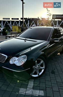 Универсал Mercedes-Benz C-Class 2002 в 