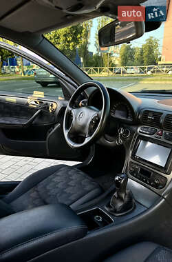 Универсал Mercedes-Benz C-Class 2002 в 