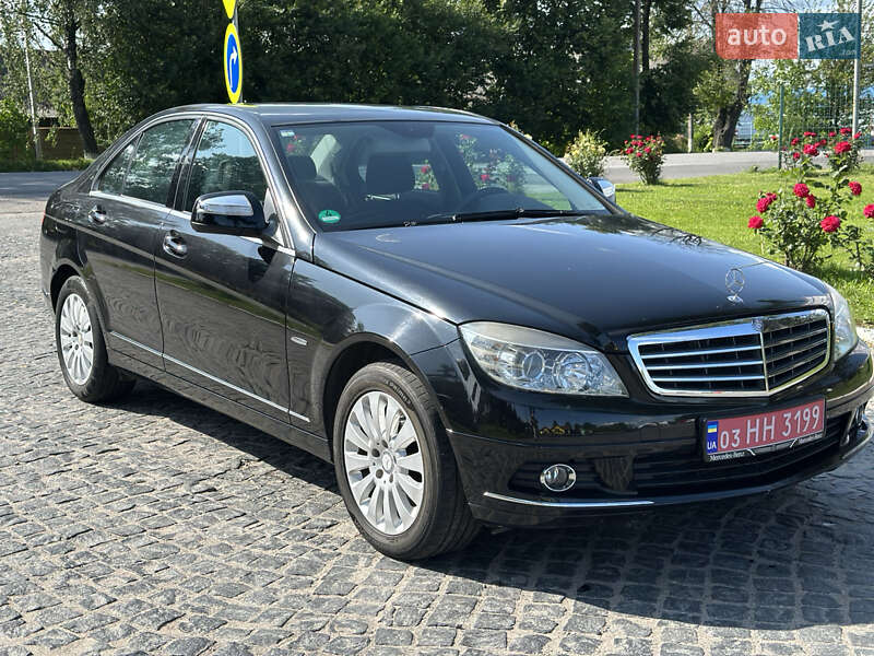 Седан Mercedes-Benz C-Class 2007 в Староконстантинове