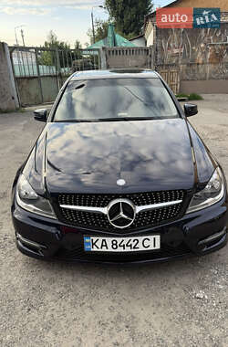 Седан Mercedes-Benz C-Class 2011 в Киеве