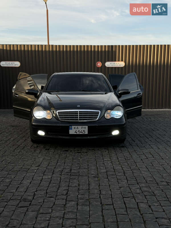 Mercedes-Benz C-Class 2001