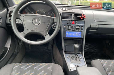 Универсал Mercedes-Benz C-Class 2000 в 