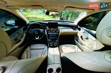 Универсал Mercedes-Benz C-Class 2016 в 