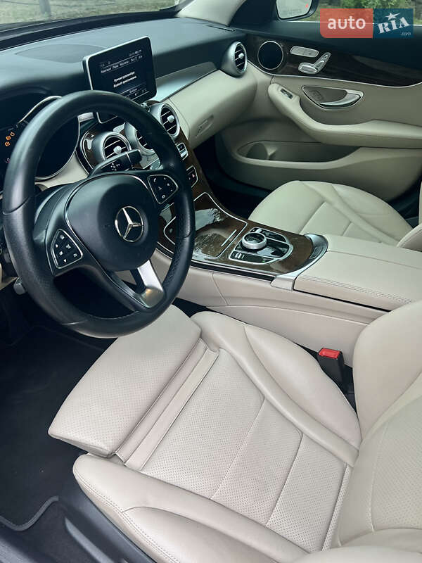 Седан Mercedes-Benz C-Class 2017 в Кривом Роге