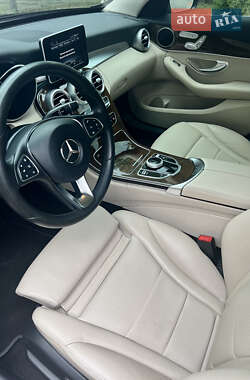 Седан Mercedes-Benz C-Class 2017 в 