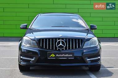 Купе Mercedes-Benz C-Class 2011 в 