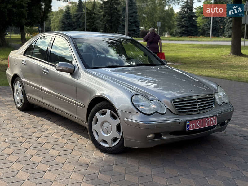 Седан Mercedes-Benz C-Class 2005 в Лубнах