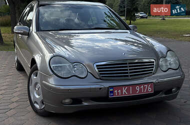 Седан Mercedes-Benz C-Class 2005 в 