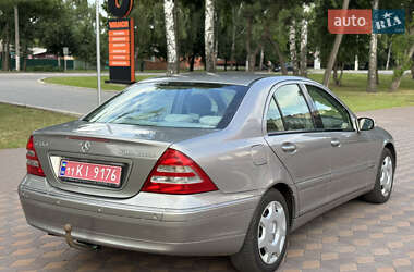 Седан Mercedes-Benz C-Class 2005 в 