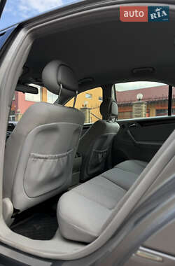 Седан Mercedes-Benz C-Class 2005 в 