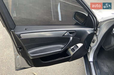 Универсал Mercedes-Benz C-Class 2004 в 