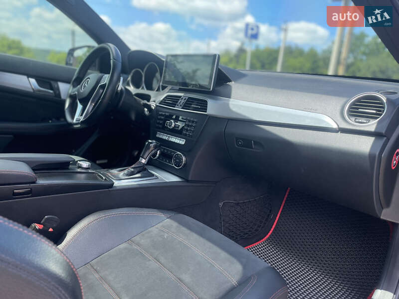 Купе Mercedes-Benz C-Class 2012 в Залещиках