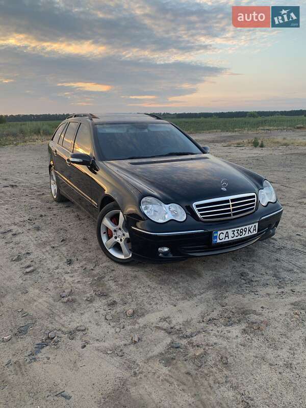 Универсал Mercedes-Benz C-Class 2005 в 